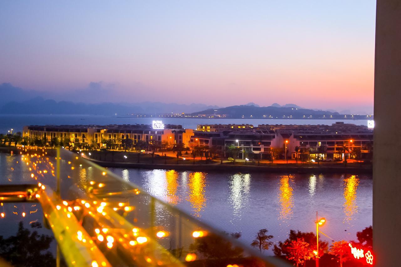 Le Jardin Homestay Ha Long Exteriör bild